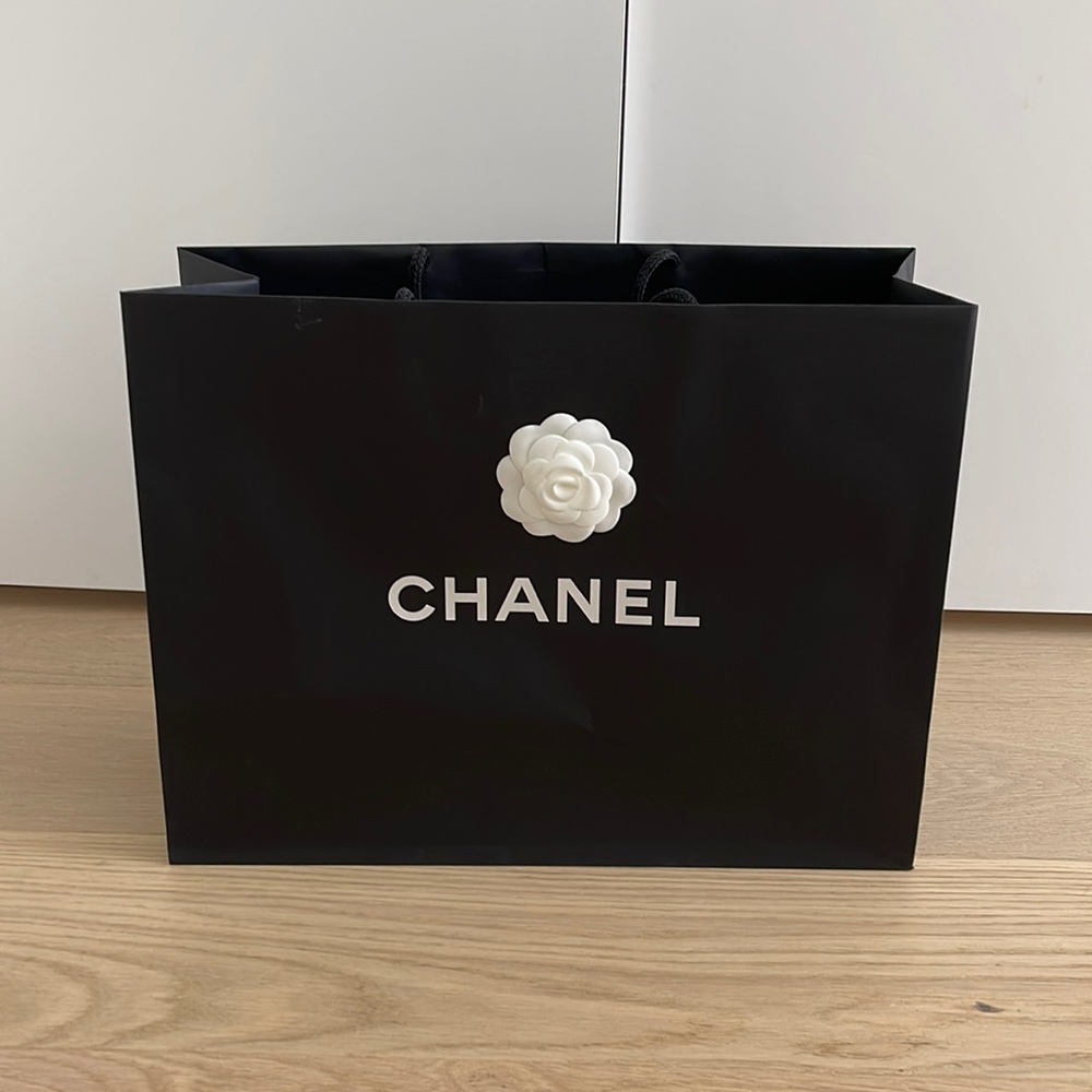 Authentic CHANEL shopper with rose sticker